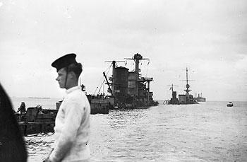 HMS_Durban_blockship.jpg
